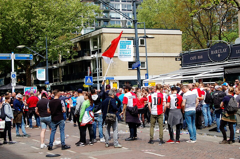 Supporters vieren Feyenoords kampioenschap in Rotterdam in 2017