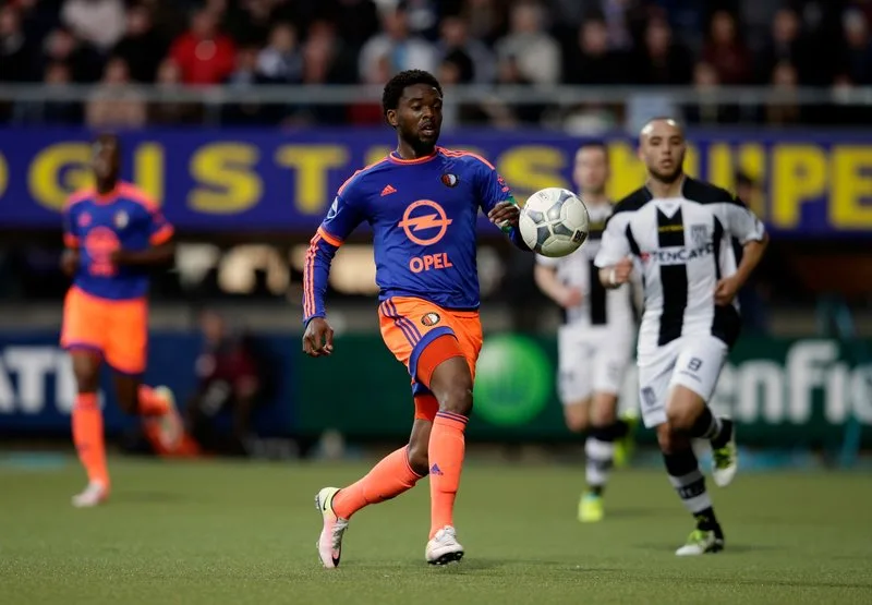 Heracles Almelo – Feyenoord · 2–2