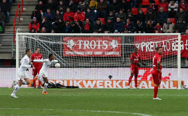 FC Twente – Feyenoord · 2–1