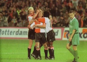 Larsson na zijn treffer.