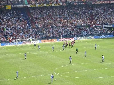 Kuyt scoort!