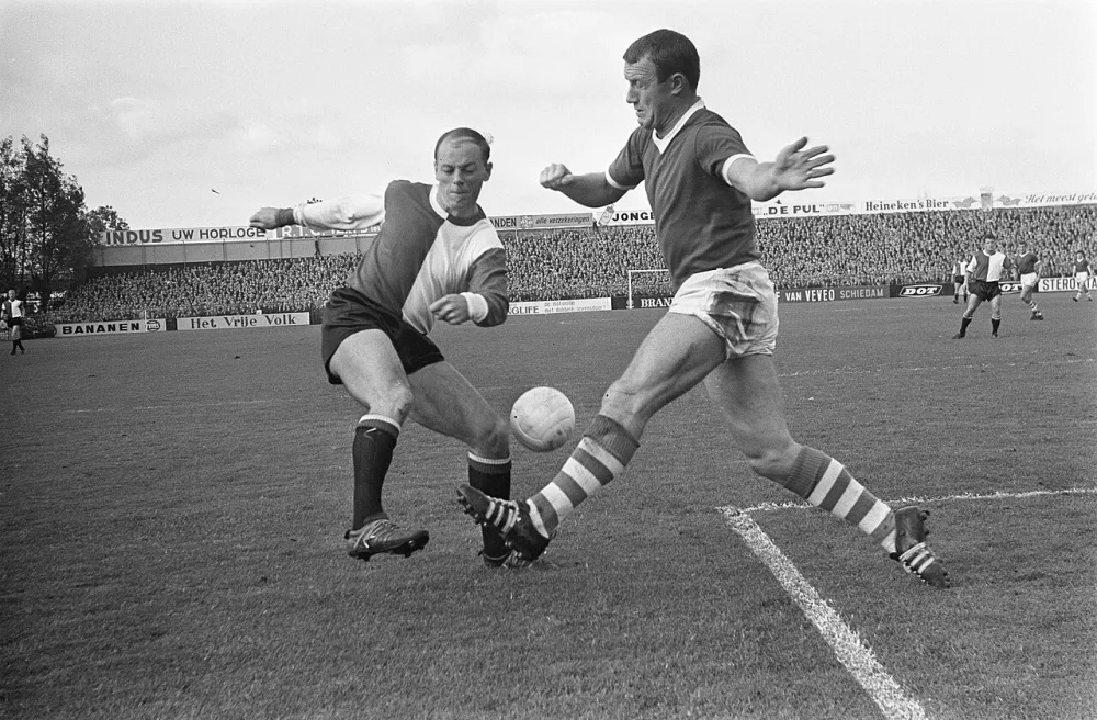 Sparta tegen Feyenoord 0-3, Gerard 'Pummie' Bergholtz in actie. Foto: Eric Koch / Anefo, Nationaal Archief (CC0).