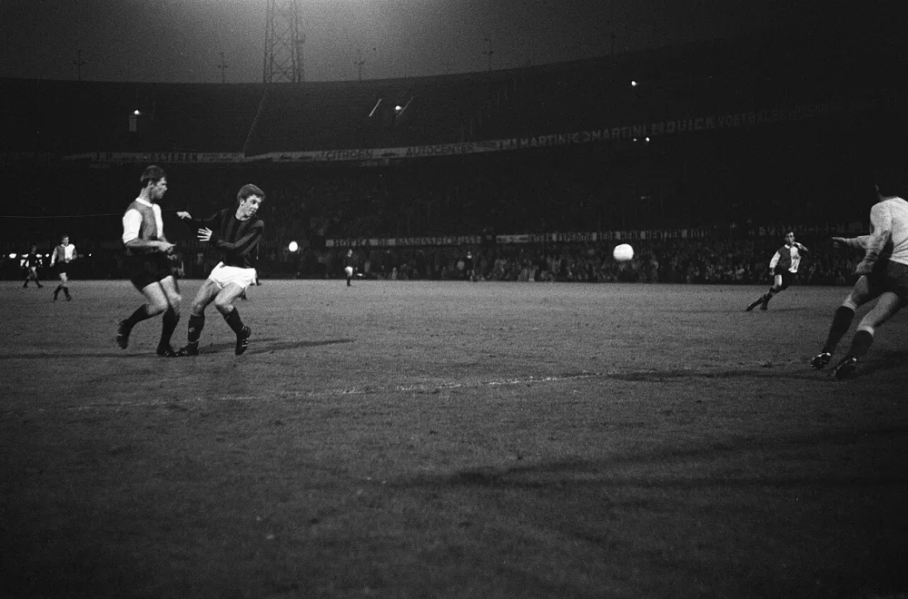 Feijenoord tegen DWS 3-1, Feijenoord in bekerfinale. Spelmoment. Foto: Eric Koch / Anefo, Nationaal Archief (CC0).