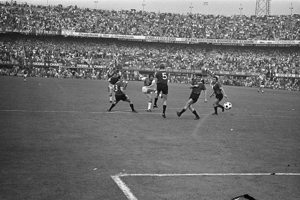 Feyenoord tegen PSV 1-0, 1-0 voor Feyenoord. Foto: Bert Verhoeff / Anefo, Nationaal Archief (CC0).