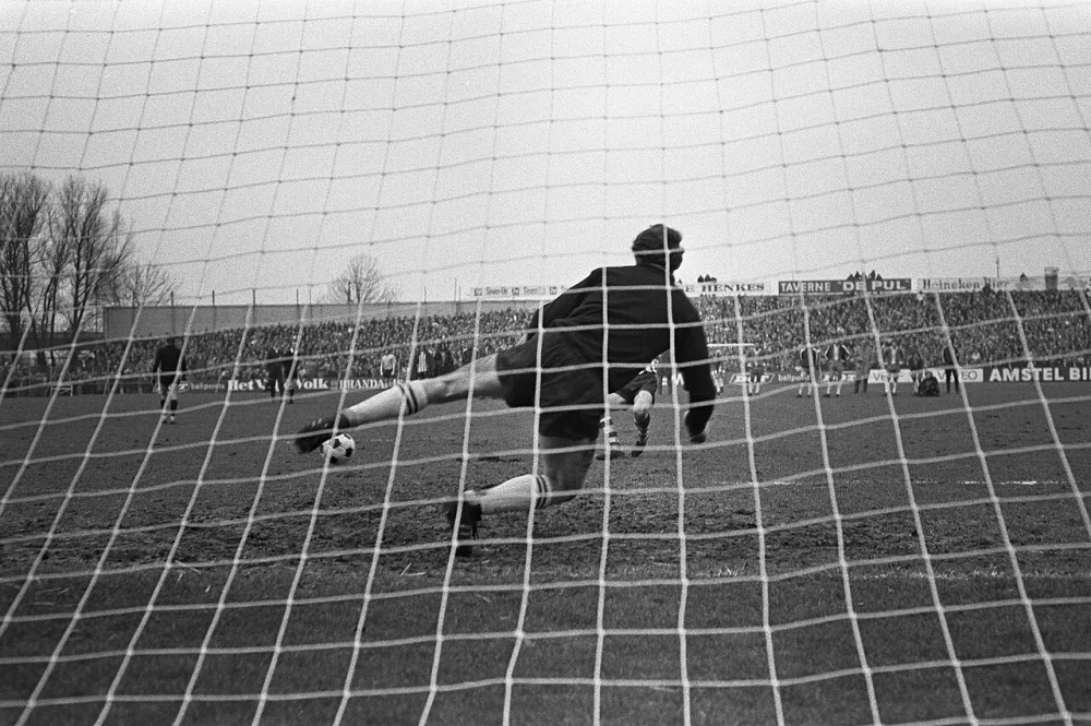 Sparta tegen Feyenoord 2-2 ( KNVB beker ), penalties (na verlenging). Foto: Rob Mieremet / Anefo, Nationaal Archief (CC0).
