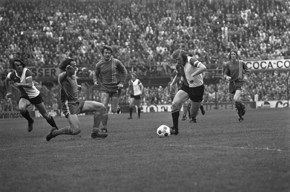 Feyenoord tegen FC Twente 3-2, (Feyenoord kampioen), spelmomenten. Foto: Rob Mieremet / Anefo, Nationaal Archief (CC0).