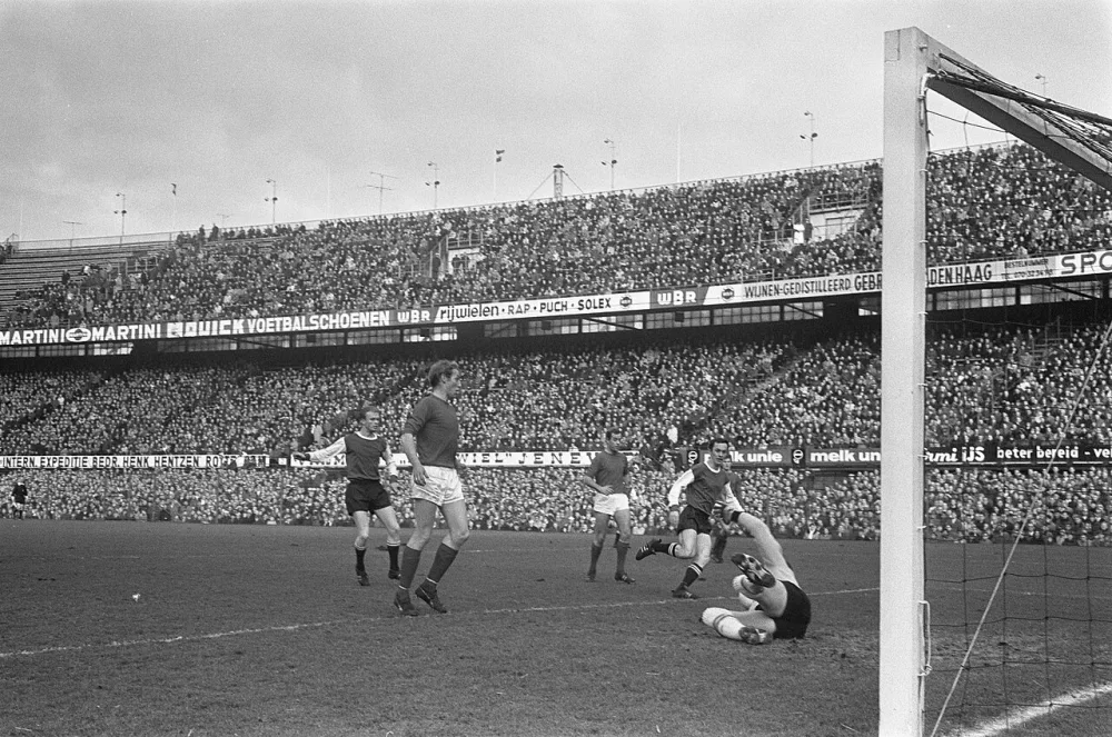 Feyenoord tegen DWS 4-0. Spelmomenten. Foto: Eric Koch / Anefo, Nationaal Archief (CC0).