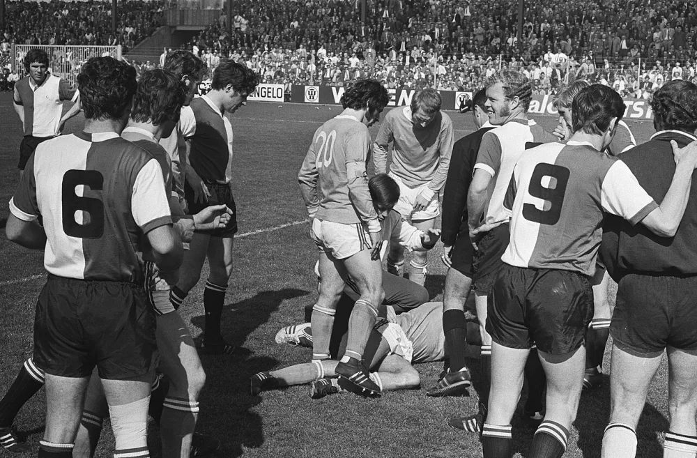 Spelmoment. Foto: fotograaf onbekend / Anefo, Nationaal Archief (CC0).