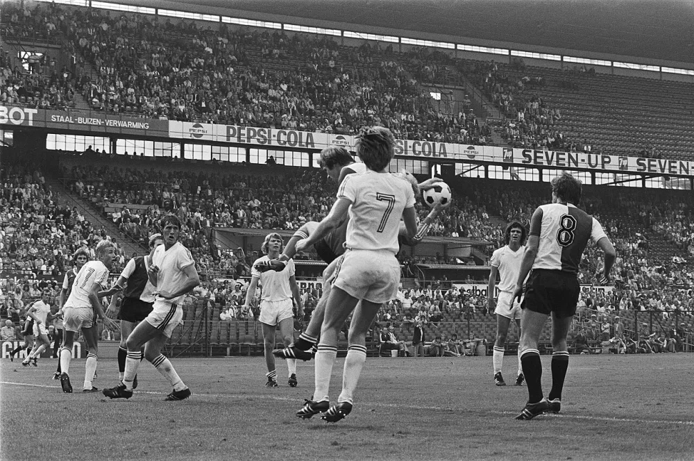 Feyenoord tegen Go Ahead Eagles 3-1, spelmomenten. Foto: Bert Verhoeff / Anefo, Nationaal Archief (CC0).
