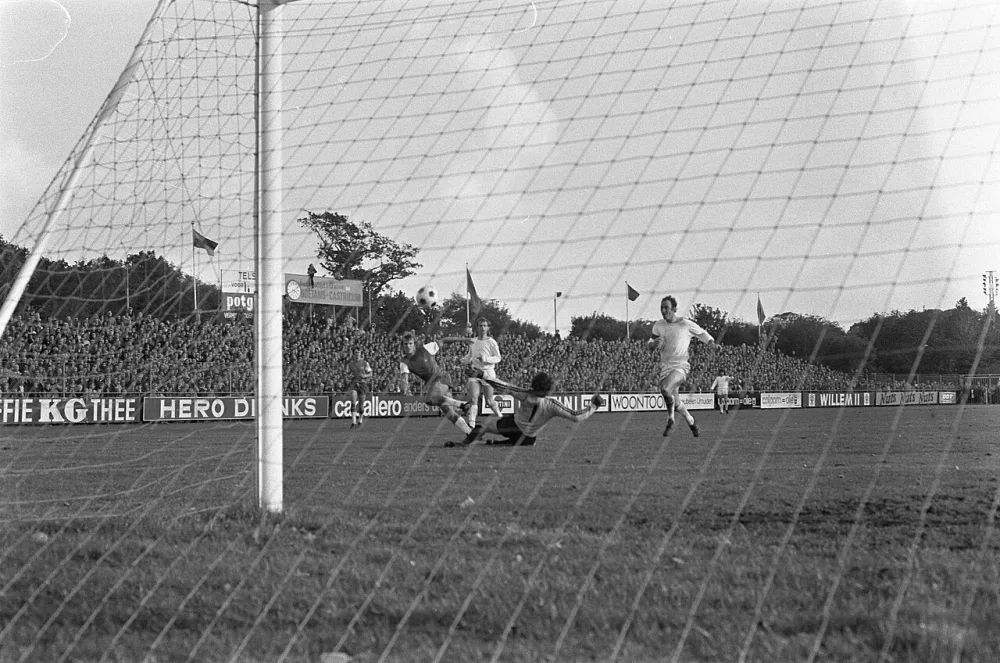 Telstar tegen Feyenoord 3-2, tweede doelpunt van Feyenoor d. Foto: Bert Verhoeff / Anefo, Nationaal Archief (CC0).