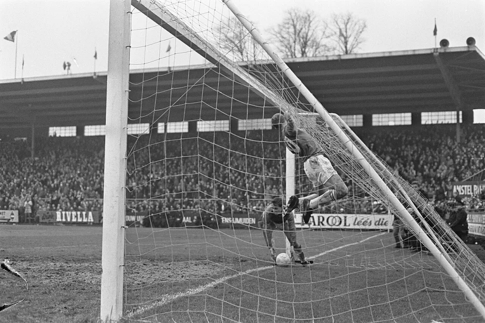 Spelmoment. Foto: fotograaf onbekend / Anefo, Nationaal Archief (CC0).