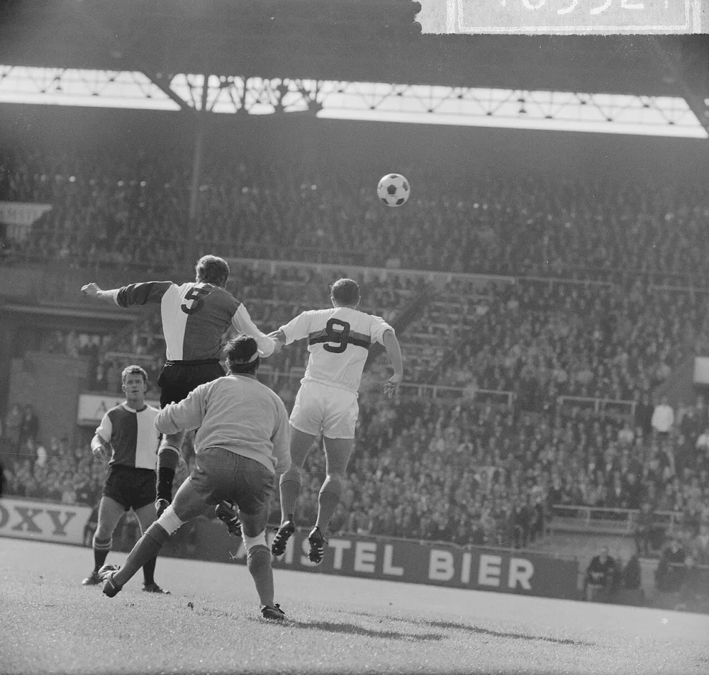 DWS tegen Feyenoord 2-1, spelmoment. Foto: Jac. de Nijs / Anefo, Nationaal Archief (CC0).