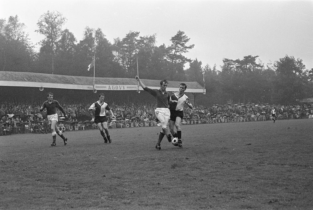 spelmoment. Foto: fotograaf onbekend / Anefo, Nationaal Archief (CC0).