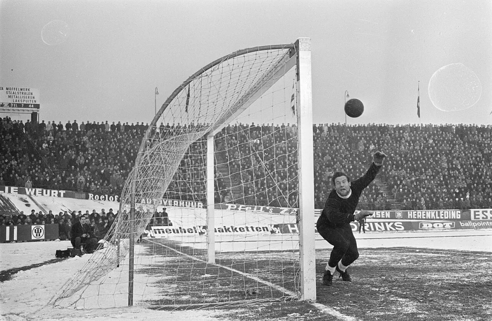 NEC tegen Feijenoord 0-1 spelmomenten. Foto: Jac. de Nijs / Anefo, Nationaal Archief (CC0).