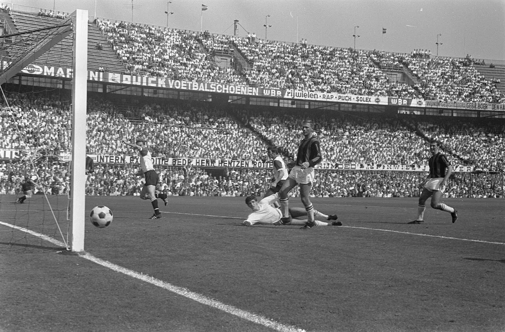 Spelmoment. Foto: fotograaf onbekend / Anefo, Nationaal Archief (CC0).
