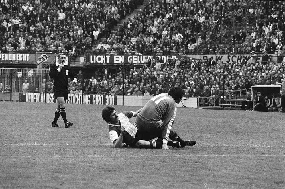 Feyenoord tegen PSV 1-0, spelmomenten. Foto: Bert Verhoeff / Anefo, Nationaal Archief (CC0).