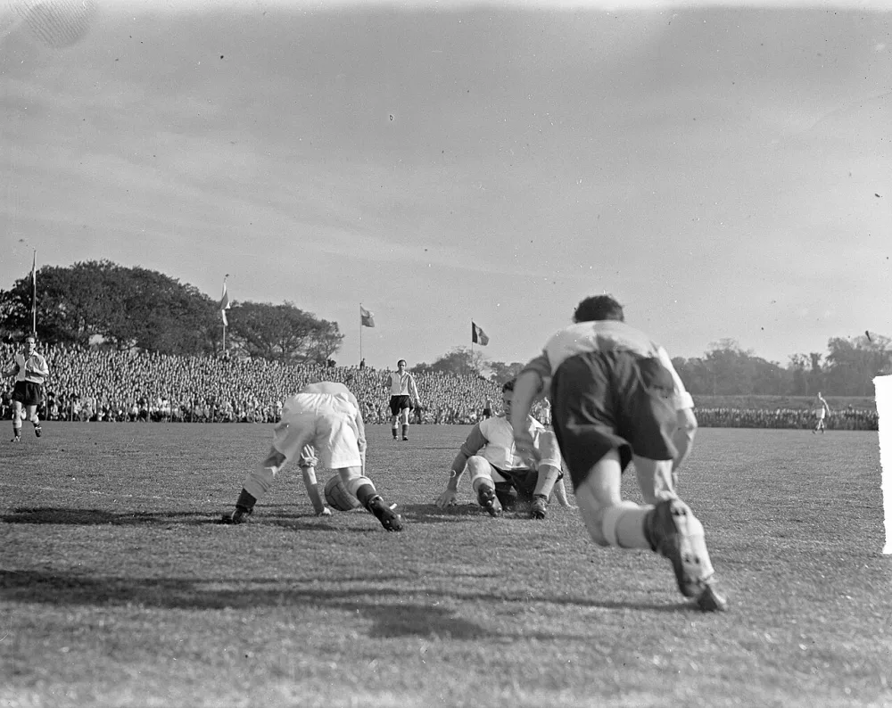 VSV tegen Feyenoord 2-1. Spelmoment. Foto: J.D. Noske / Anefo, Nationaal Archief (CC0).