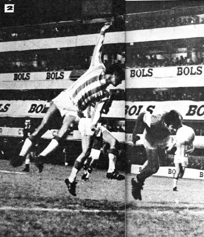 Estudiantes – Feijenoord (2-2), eerste wedstrijd om de Wereldbeker, Buenos Aires, 26 augustus 1970. Foto: maker onbekend via Wikimedia Commons, publiek domein.