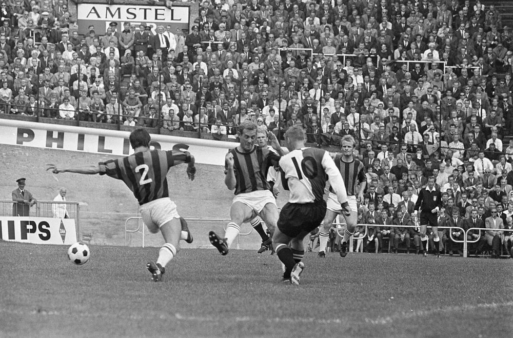 Jansen in duel met Frits Flinkevleugel (DWS). Foto: fotograaf onbekend / Anefo, Nationaal Archief (CC0).