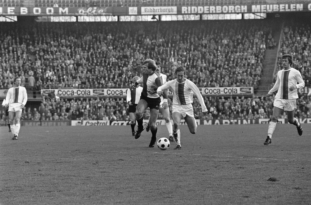 Feijenoord tegen FC Den Haag 3-2; spelmomenten. Foto: Bert Verhoeff / Anefo, Nationaal Archief (CC0).