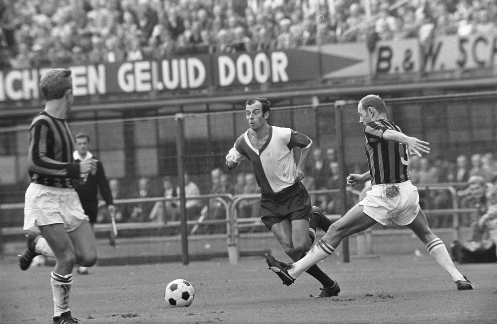 Feyenoord tegen DWS 3-2. Foto: Eric Koch / Anefo, Nationaal Archief (CC0).