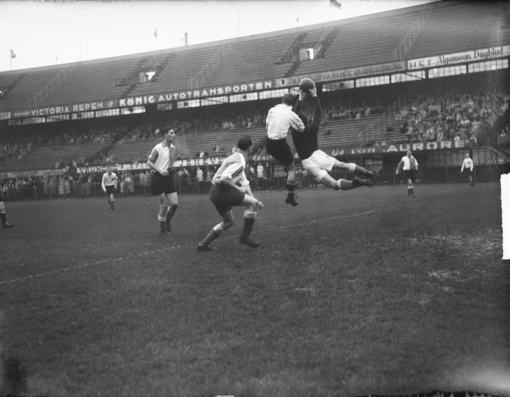 Feyenoord tegen NAC 1-2. Foto: Carel L. de Vogel / Anefo, Nationaal Archief (CC0).