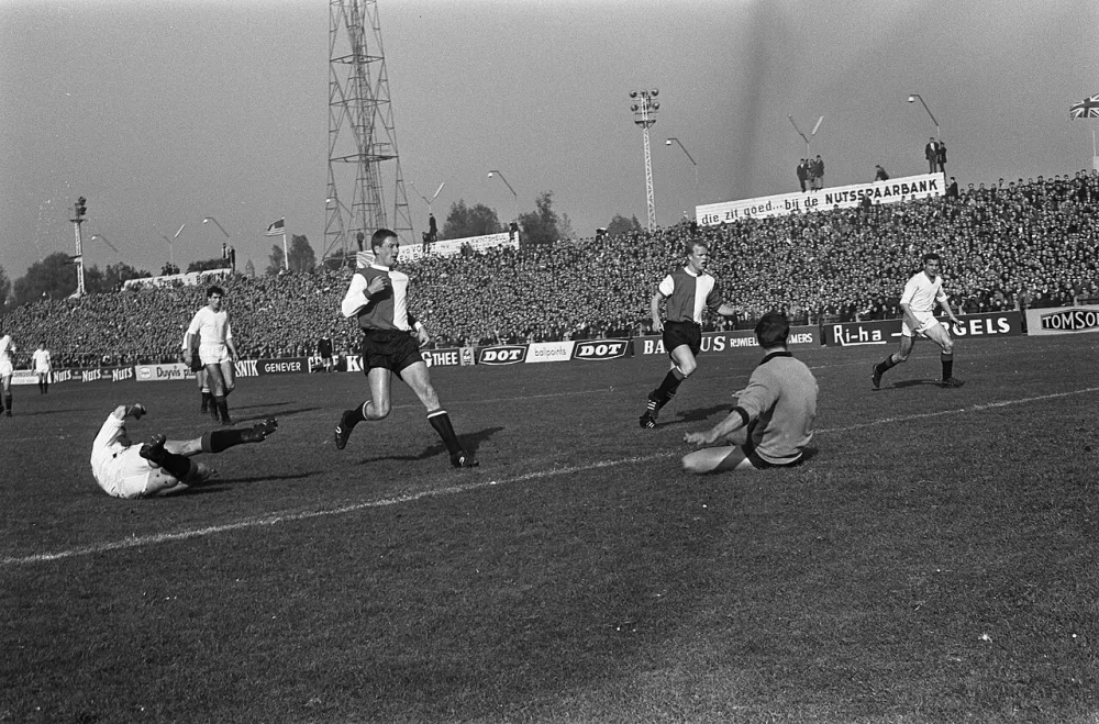 Spelmoment. Foto: fotograaf onbekend / Anefo, Nationaal Archief (CC0).