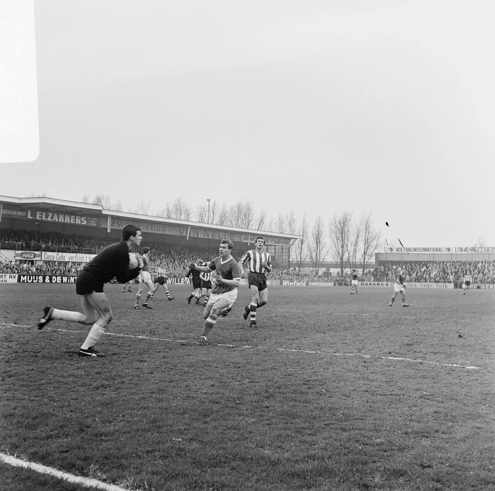 Feyenoord tegen ADO 3-1. Foto: Jan Voets / Anefo, Nationaal Archief (CC0).