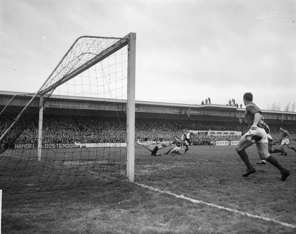 Sparta-Feyenoord 1-3. Spelmoment. Foto: Wim van Rossem / Anefo, Nationaal Archief (CC0).