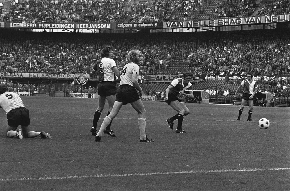 Feyenoord tegen Roda JC 4-0, spelmomenten. Foto: Bert Verhoeff / Anefo, Nationaal Archief (CC0).