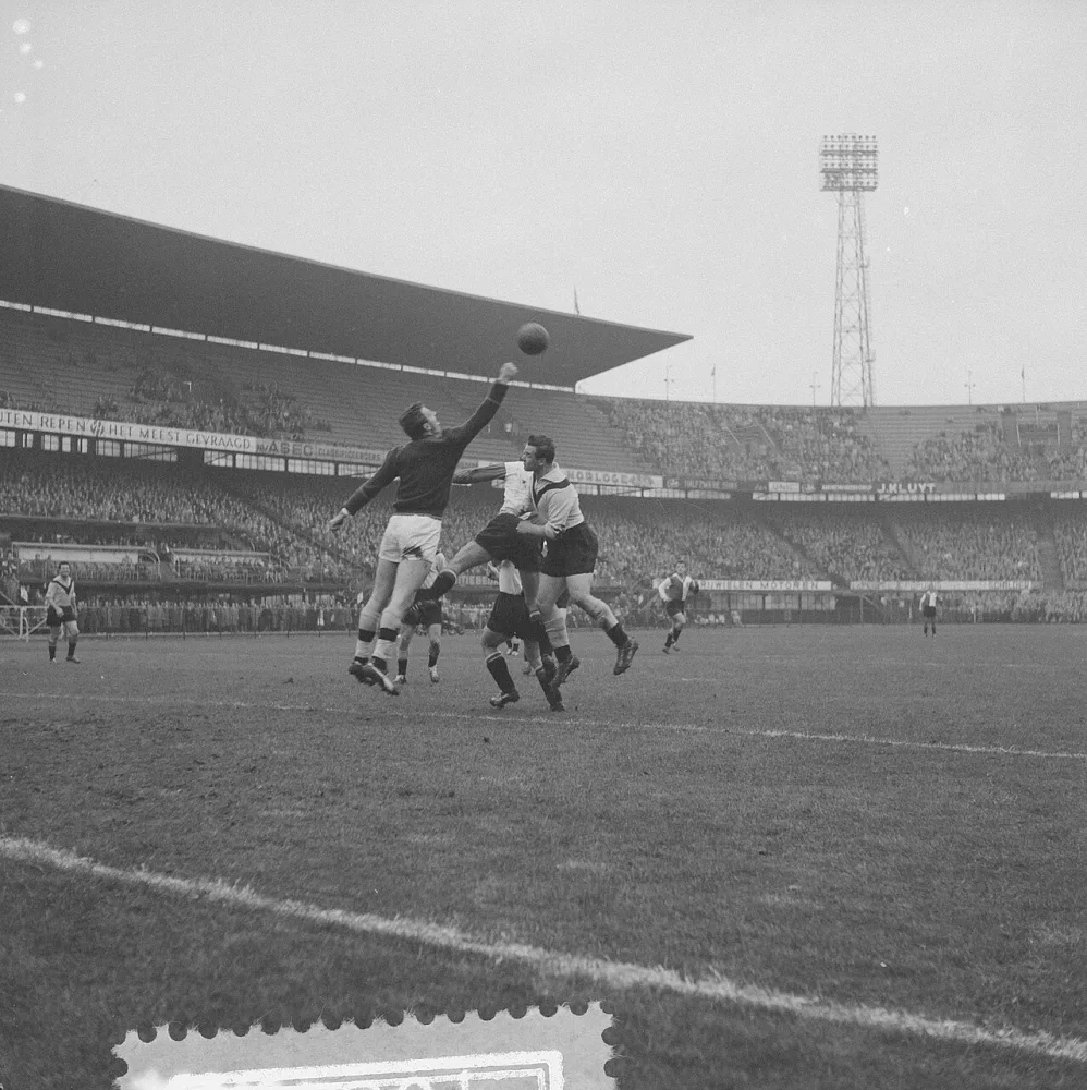Feyenoord tegen DOS 4-1. Foto: Herbert Behrens / Anefo, Nationaal Archief (CC0).