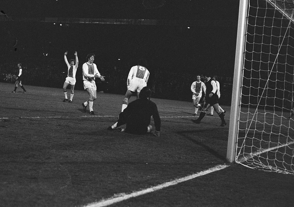 Spelmoment. Foto: fotograaf onbekend / Anefo, Nationaal Archief (CC0).