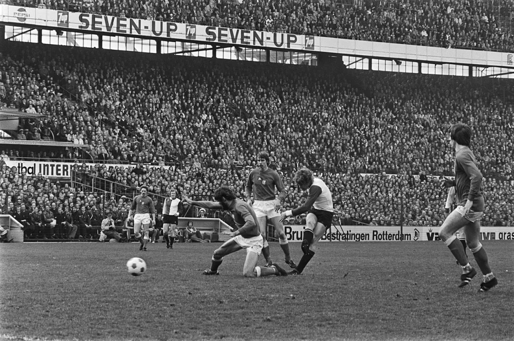 Feijenoord tegen Ajax 4-1; spelmomenten. Foto: Bert Verhoeff / Anefo, Nationaal Archief (CC0).