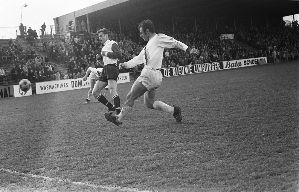Fortuna/Sittardia tegen Feijenoord 0-0 spelmoment. Foto: Rob Mieremet / Anefo, Nationaal Archief (CC0).