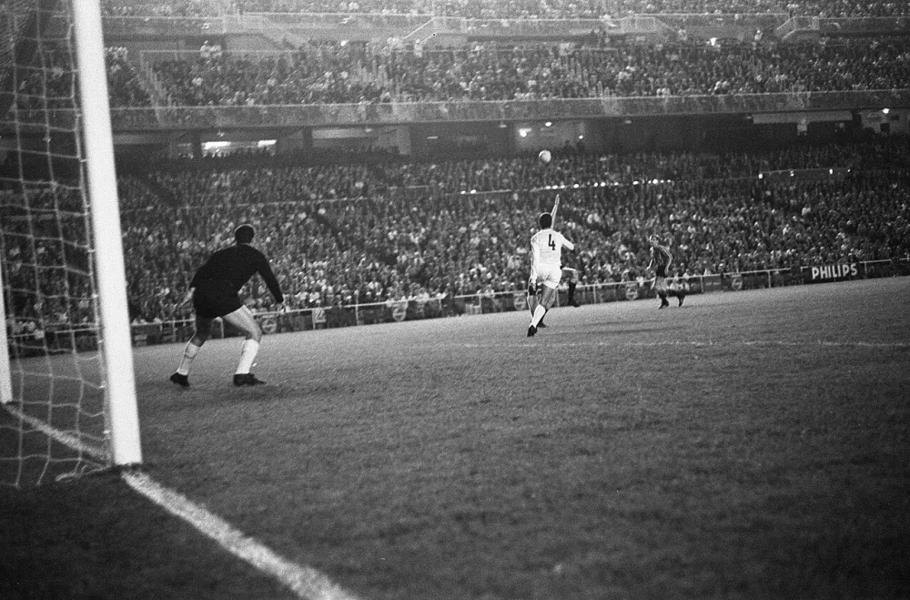 Real Madrid tegen Feyenoord 5-0, spelmomenten. Foto: Eric Koch / Anefo, Nationaal Archief (CC0).