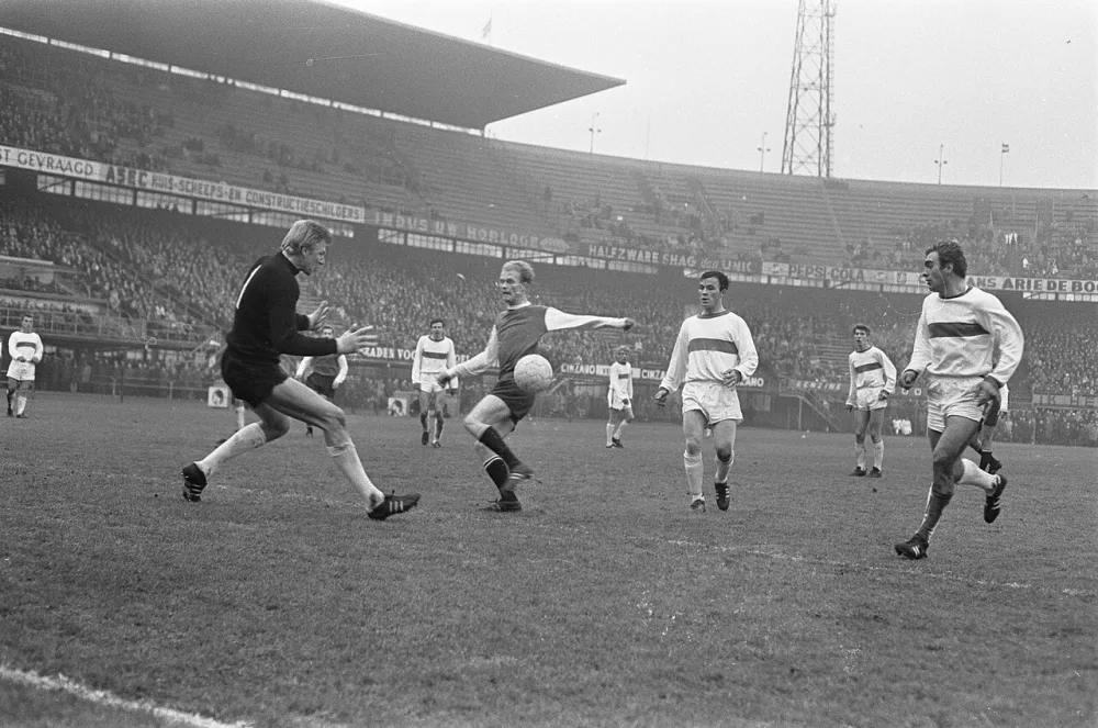 Feijenoord tegen Holland Sport 6-0 spelmomenten. Foto: Ron Kroon / Anefo, Nationaal Archief (CC0).