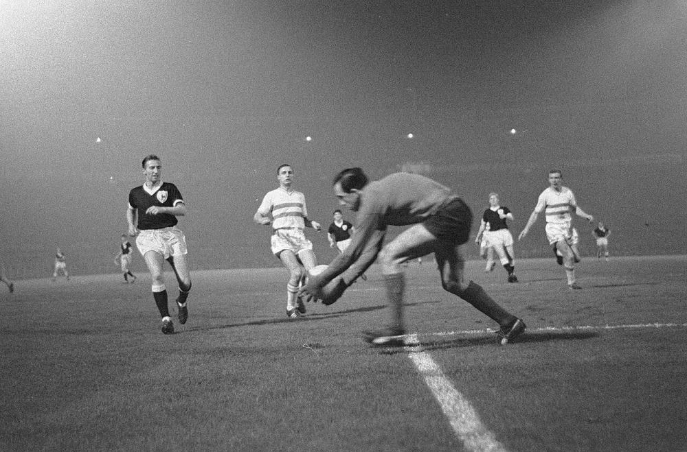 Feyenoord tegen Hotspur 1-3. Spelmoment. Foto: Harry Pot / Anefo, Nationaal Archief (CC0).